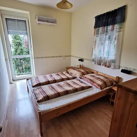 Anno 2000 Apartment