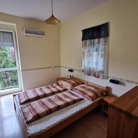 Anno 2000 Apartment *